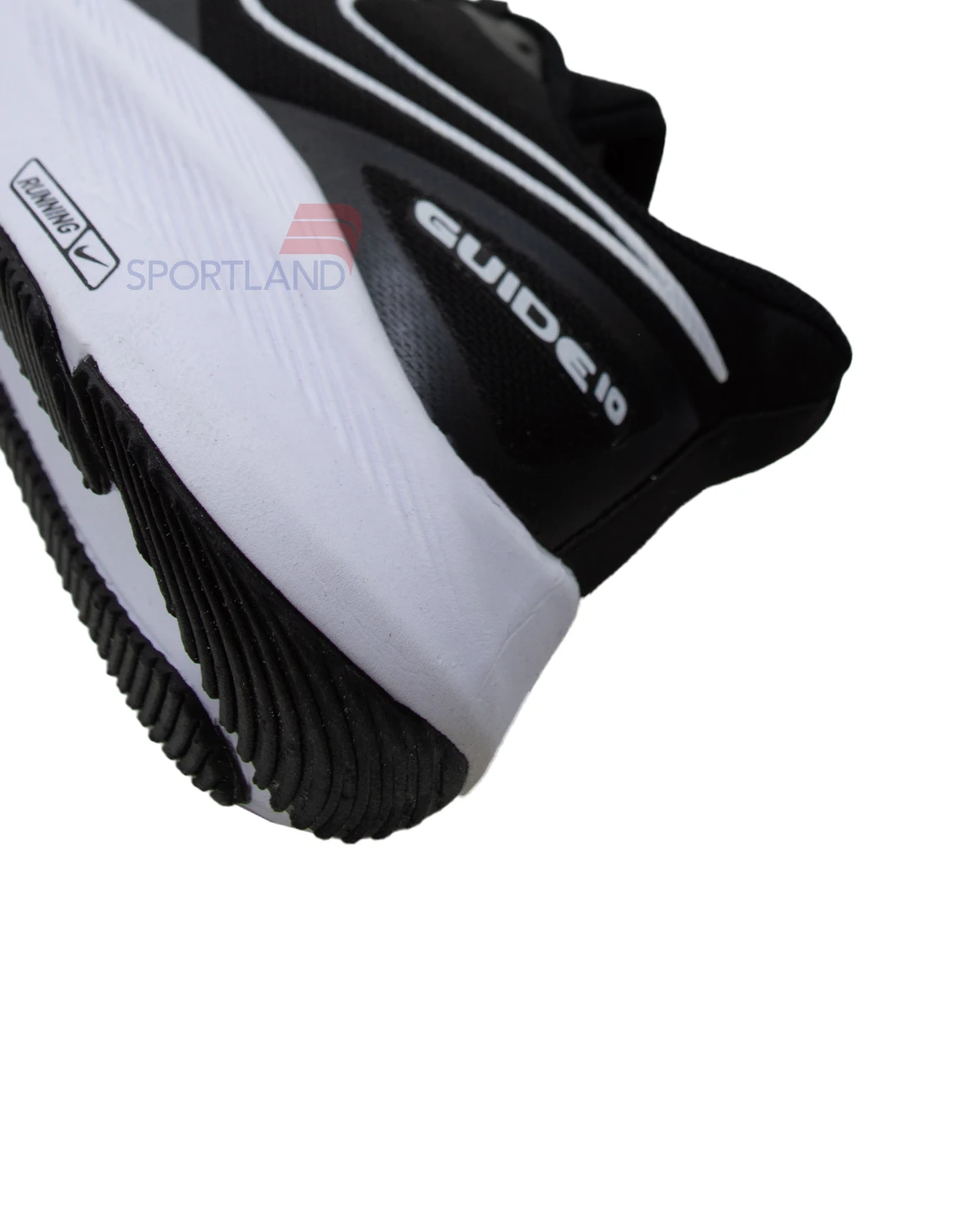 کفش پیاده روی مردانه نایکی Shield Guide10 M