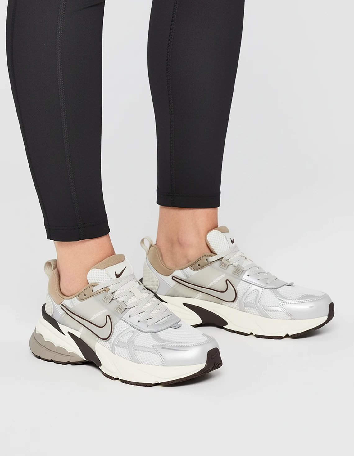 کفش دویدن زنانه نایک Nike V2K Run W