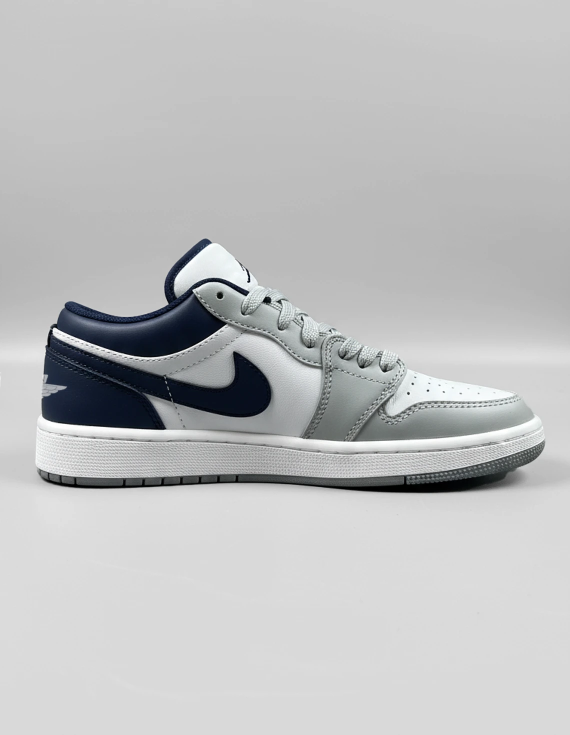 کفش روزانه زنانه نایک Nike Air Jordan 1 Low LX W