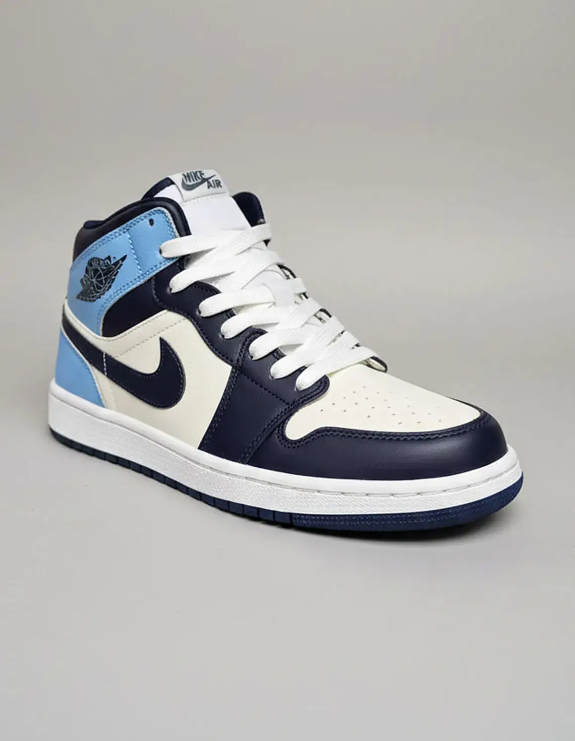 کفش روزانه زنانه نایک Nike Air Jordan 1 Mid Dark W