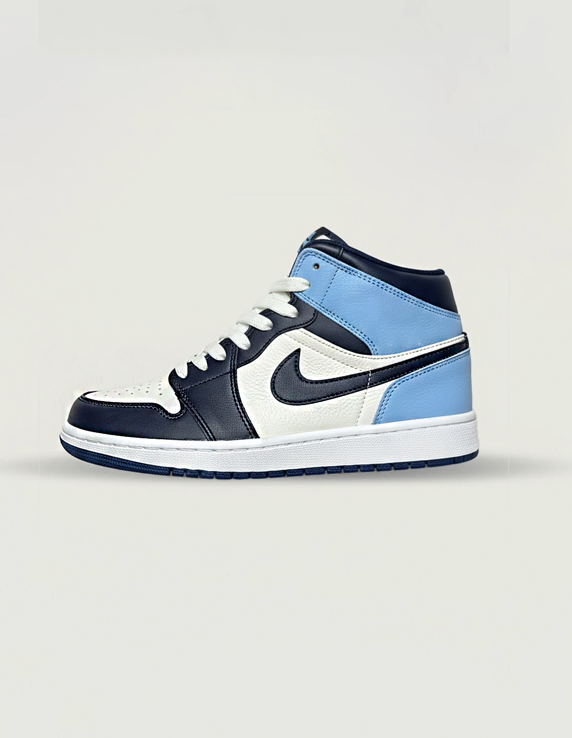 کفش روزانه زنانه نایک Nike Air Jordan 1 Mid Dark W
