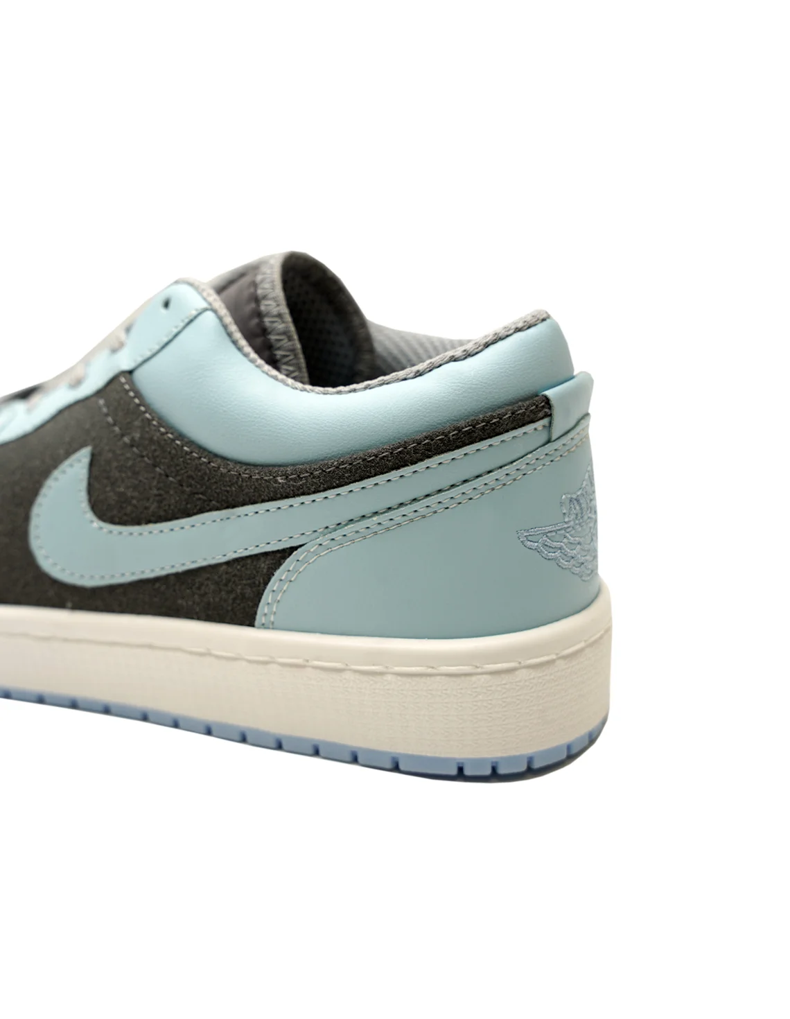 کفش روزانه مردانه نایک Nike Air Jordan 1 Low LX M